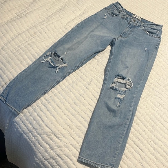 Abercrombie mom high rise jeans - Picture 2 of 6